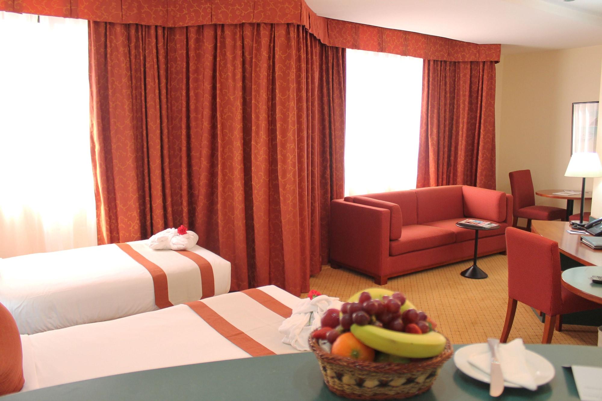 Al Diar Dana Hotel Abu Dhabi Exterior photo